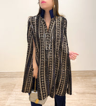 Load image into Gallery viewer, Piroi Velvet Cape Set
